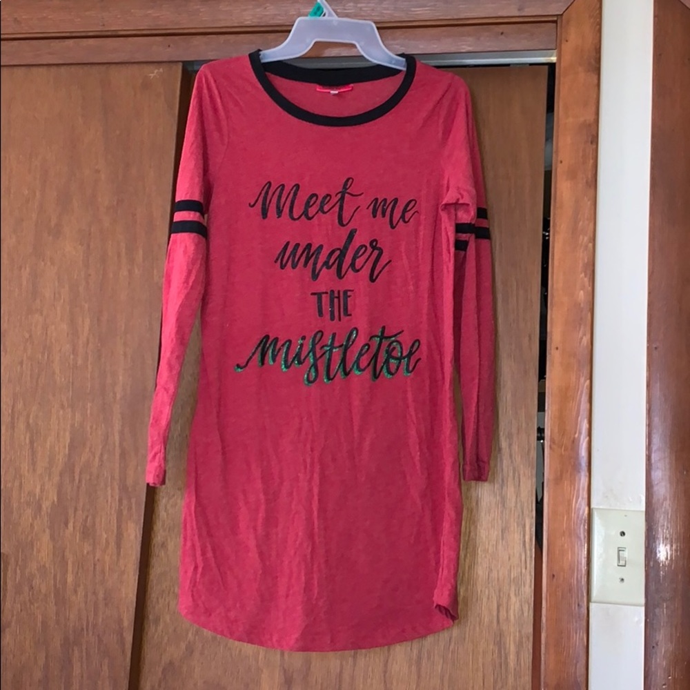 Meet me under The Mistletoe Night Gown